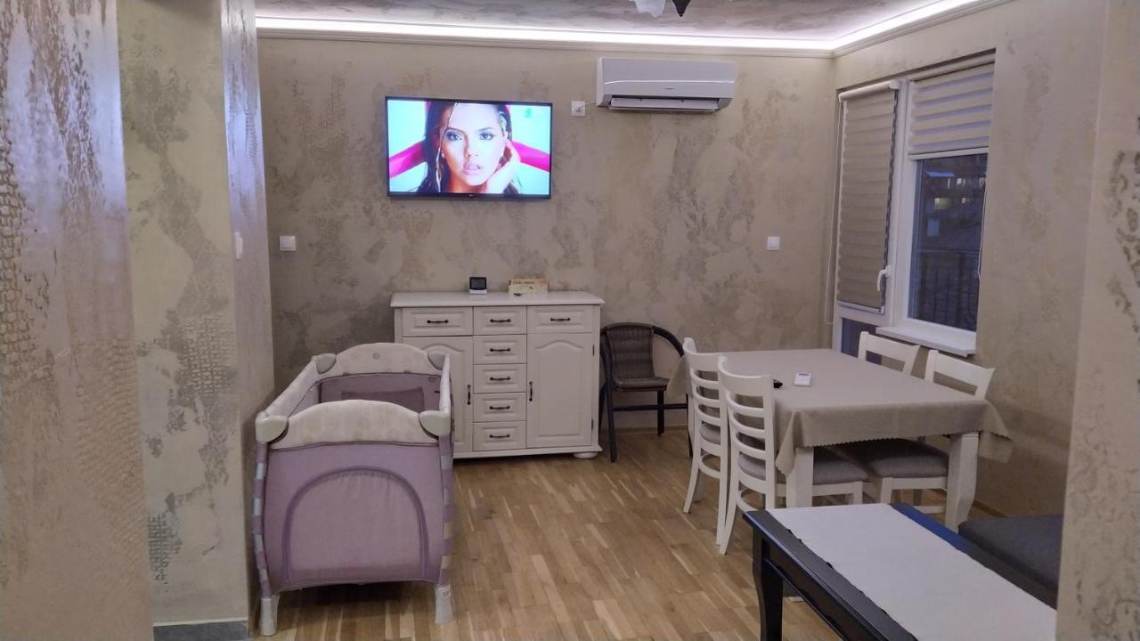 Kosev Apartment เวลีคอเทอร์โนโว ภายนอก รูปภาพ